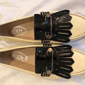 Tod's Driving Spectator Loafers